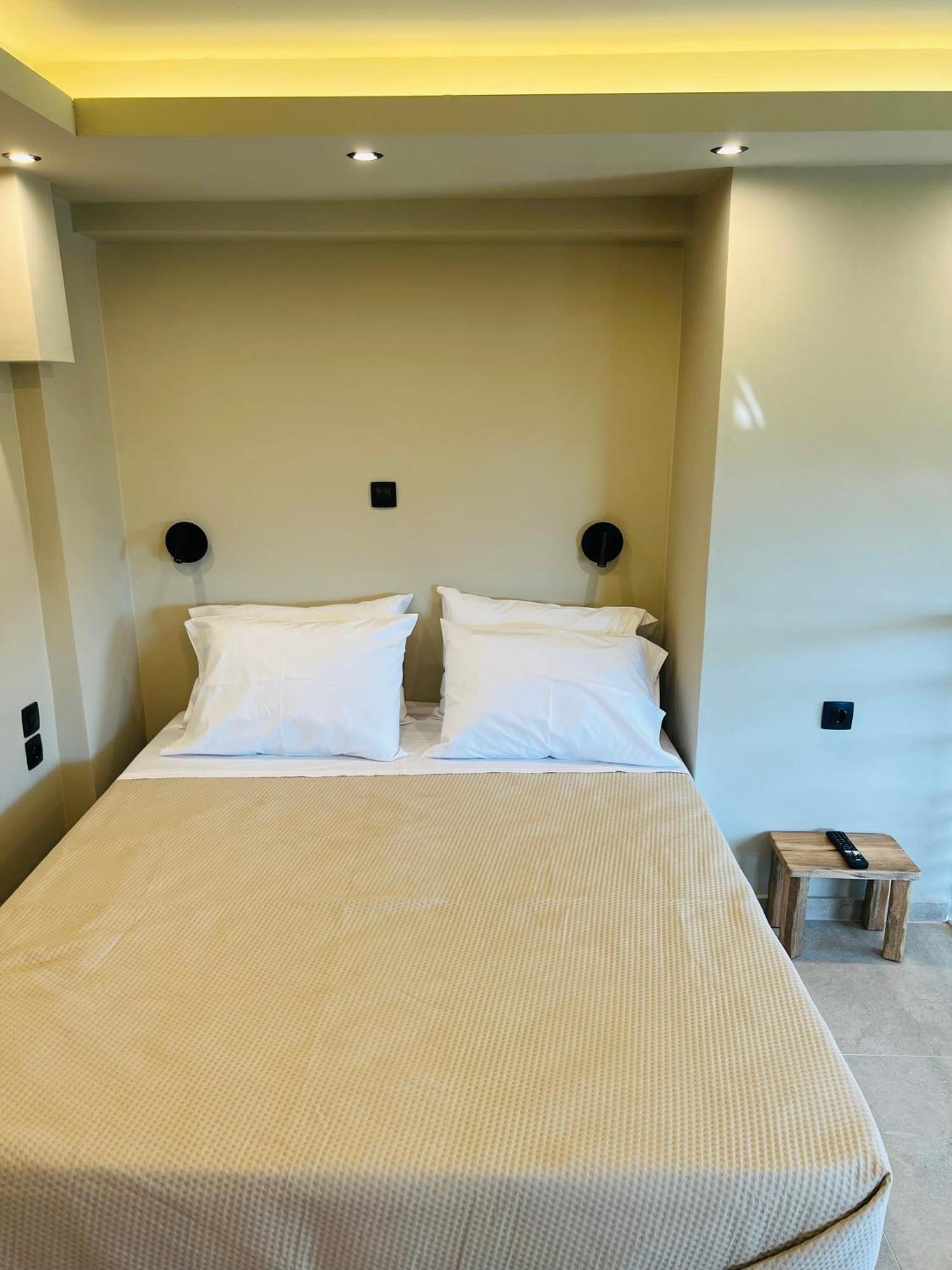 Athilia Aparthotel นิเกียนา ภายนอก รูปภาพ